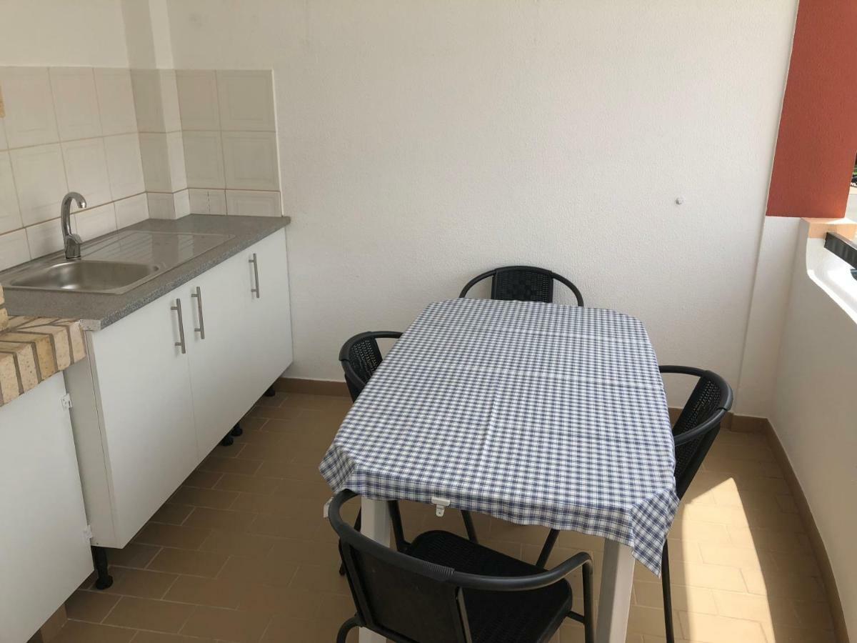 Olinda'S 2 Bedroom Apartment Lagos Eksteriør billede